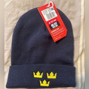 CCM Sweden Three Crowns Knit Beanie Navy Yellow One Size NWT Hockey Hat